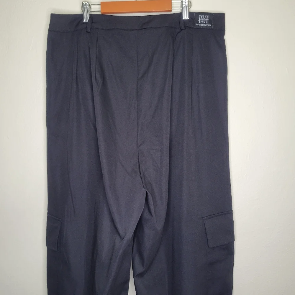 PrettyLittleThing Shape Black Buckle Detail Cargo Wide Leg Pants, Size 14 - Picture 14 of 16